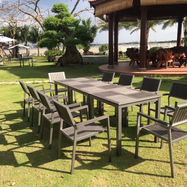 Bàn ghế sân vườn