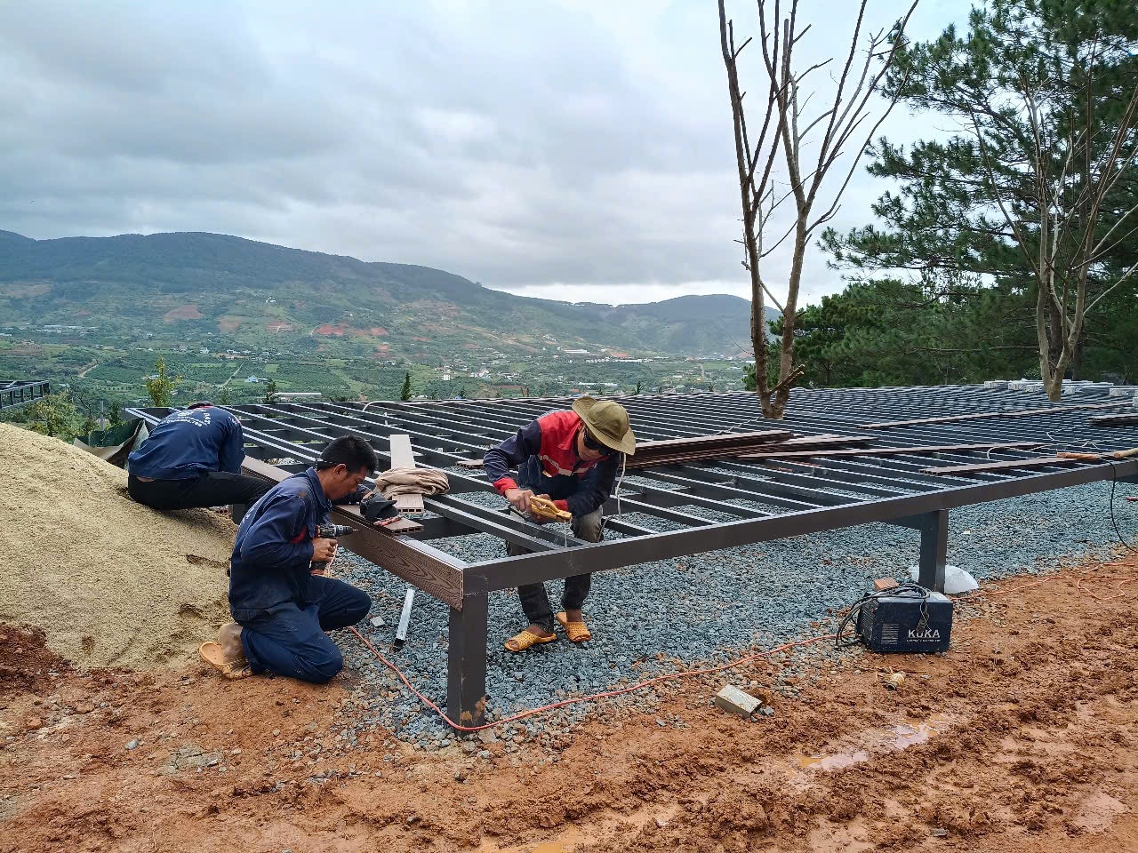 Sàn gỗ nhựa cho ban công và sân thượng